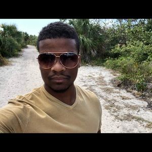 Meet your Posher, Ty